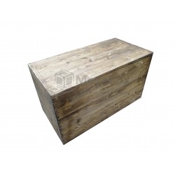 Большой деревянный ящик-сундук